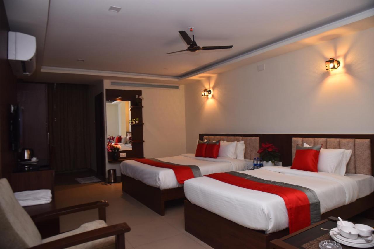 Апартаменты M R Residency Dharwad. Экстерьер фото